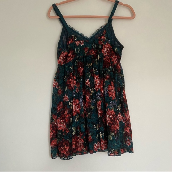 Torrid Curve floral lace camisole - Picture 5 of 9